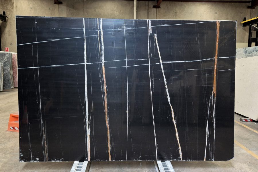 Sahara Noir Marble Slab